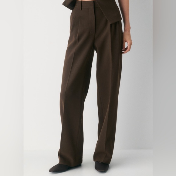NWT - Aritzia The Effortless Pant - (Re)ssential - Heather Rich Cocoa - Size 6 - Picture 2 of 10